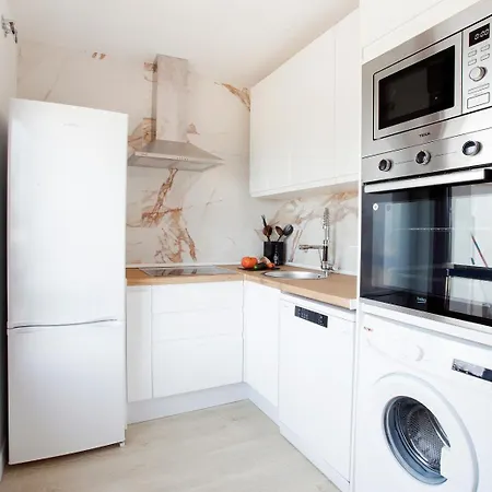 Apartment Tu Refugio Junto Al Mar Te Espera Disfruta Final Europa League