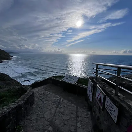 Tu Refugio Junto Al Mar Te Espera Disfruta Final Europa League Apartment *